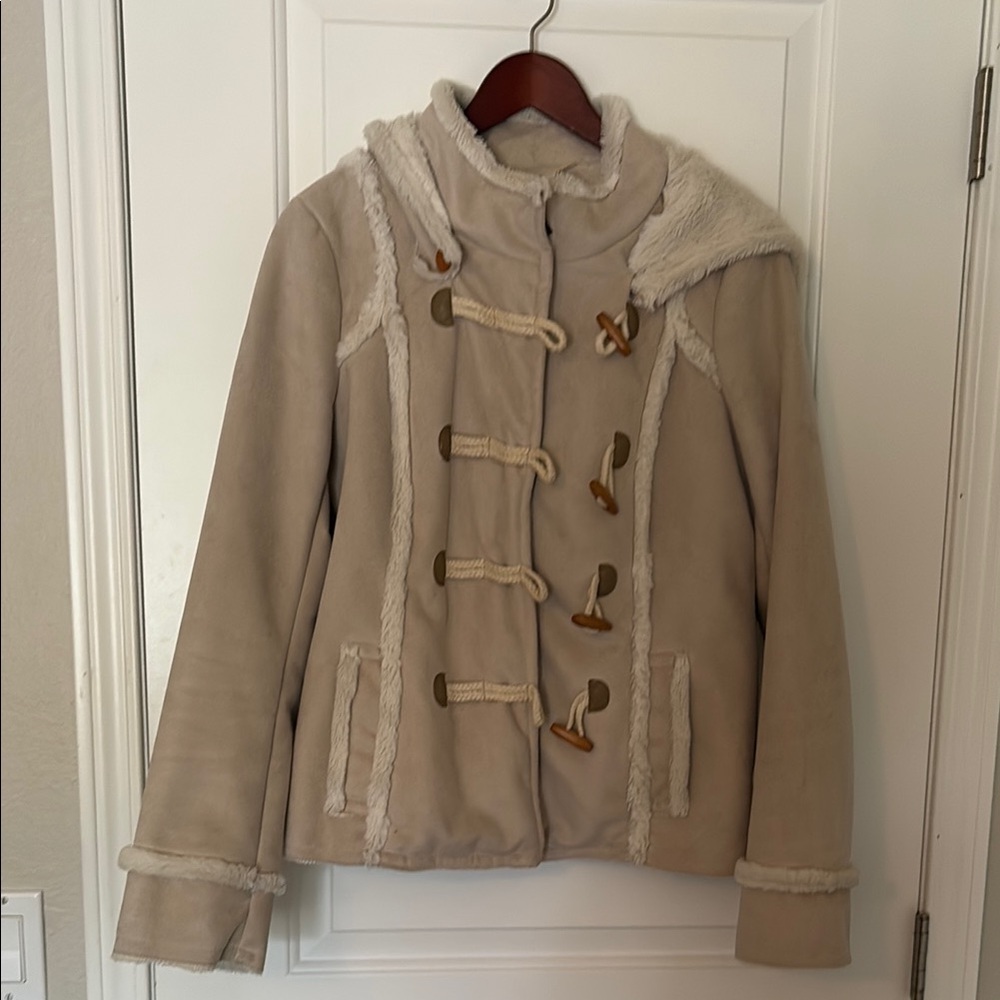 Women's Cream Toggle Faux-Shearling Jacket